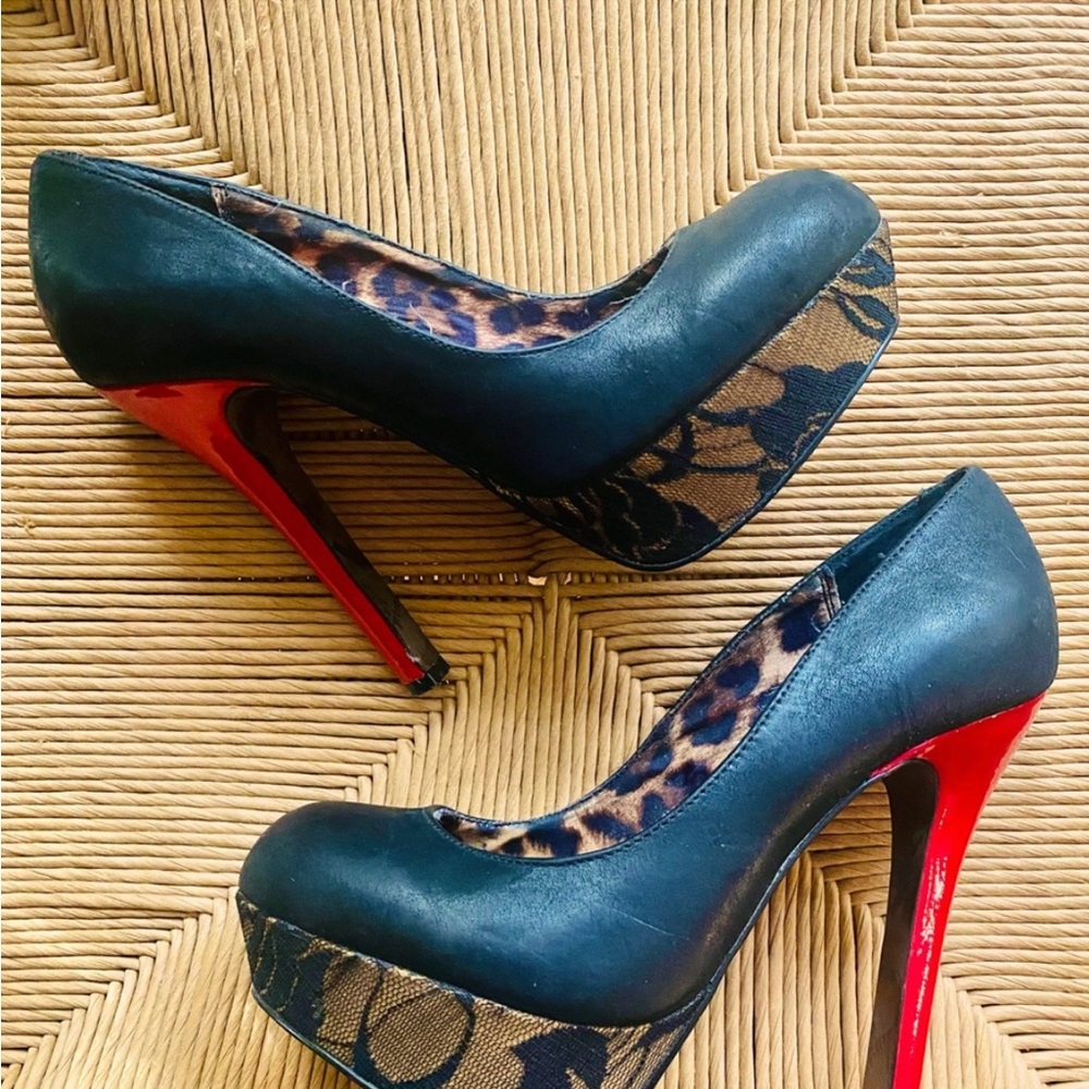 Betsy Johnson Pumps